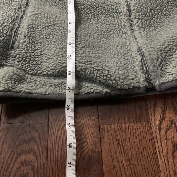 Patagonia Retro-X Fleece Vest (L) - Picture 6 of 6